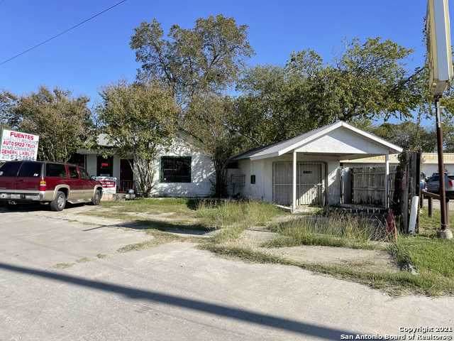 152 New Laredo Hwy - Photo 1