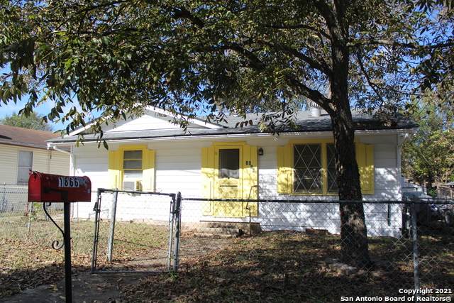 1866 Bridge St - Photo 1