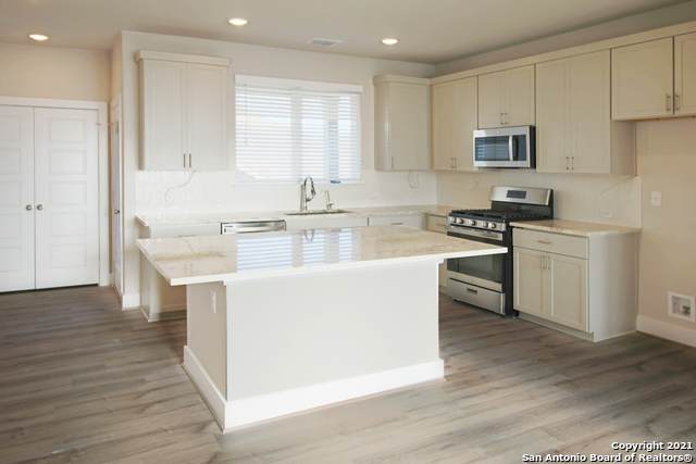 9031 Stillwater Pass - Photo 1