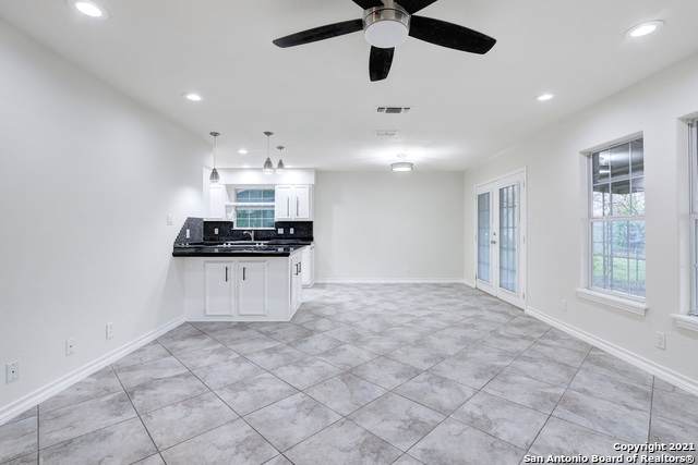 7107 Timbercreek Dr - Photo 1