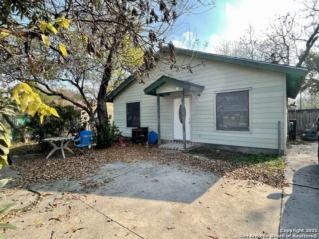 2414 Laredo St - Photo 1