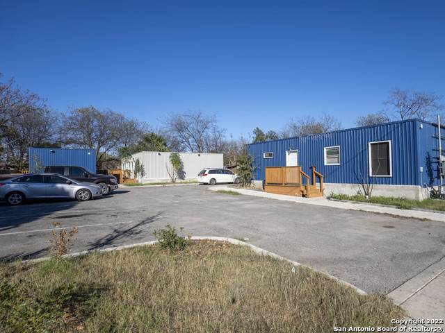 1033 Rivas St - Photo 1
