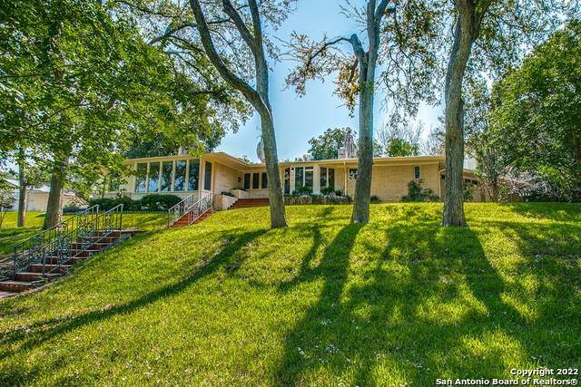 718 Ridgemont Ave - Photo 1