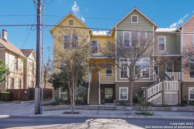 400 Guenther St - Photo 1