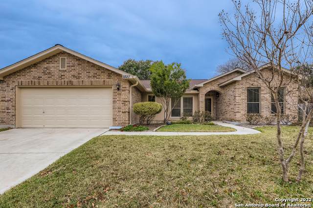 1827 Oakline Dr - Photo 1