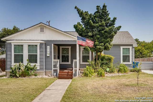 619 Elmwood Dr - Photo 1
