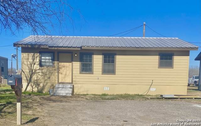 412 Daniel St - Photo 1