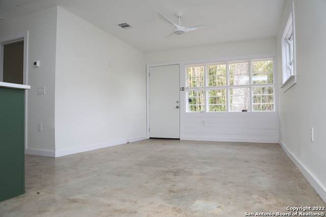 239 Brahan Blvd - Photo 1