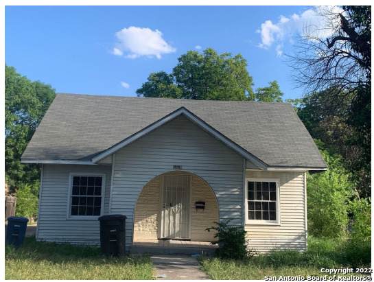 1810 Hermine Blvd - Photo 1