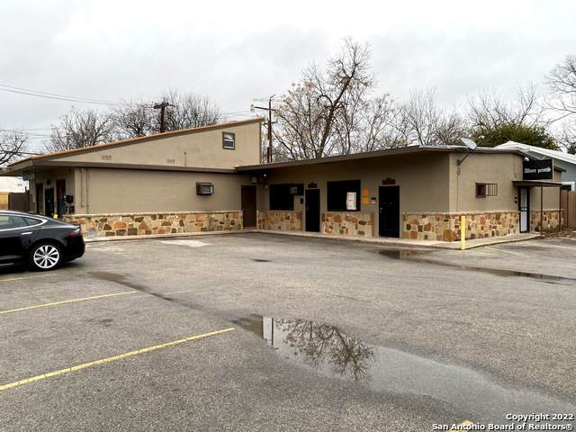 1006 West Ave - Photo 1