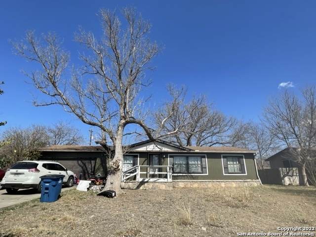 105 Cedar Dr - Photo 1