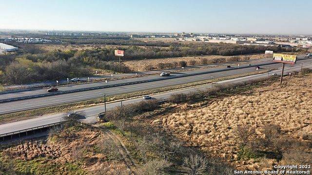 3919 Interstate 35 - Photo 1