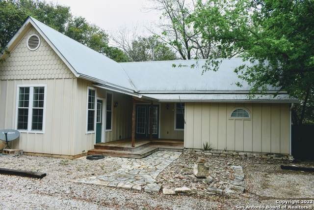 602 10th St - Photo 1