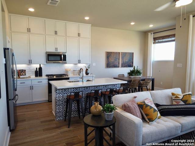 8851 Oakland Blvd, Bldg. 7 - Photo 1