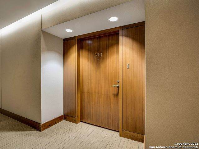200 Patterson Ave - Photo 1