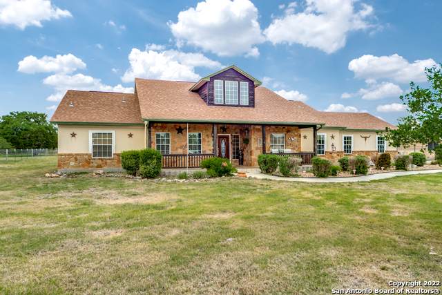 1110 Springfield Dr - Photo 1