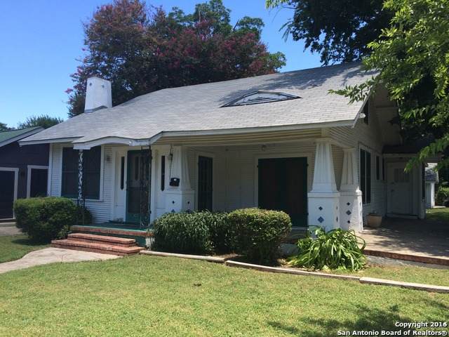 303 Ridgewood Ct - Photo 1