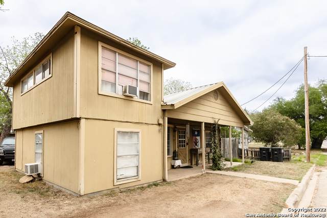 501 Avenue D - Photo 1