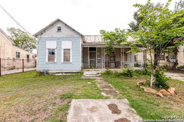 2204 Presa St - Photo 1
