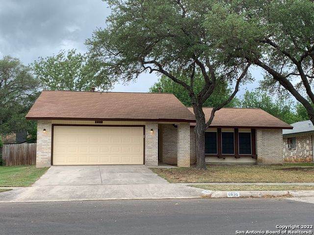 8635 Tamarisk St - Photo 1