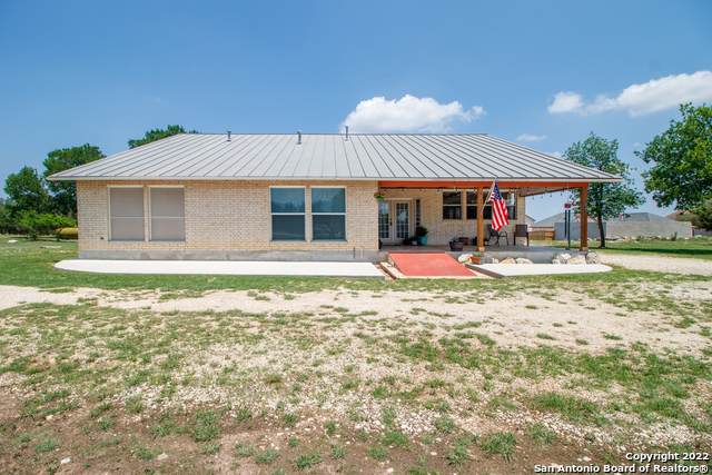 337 River View - Photo 1