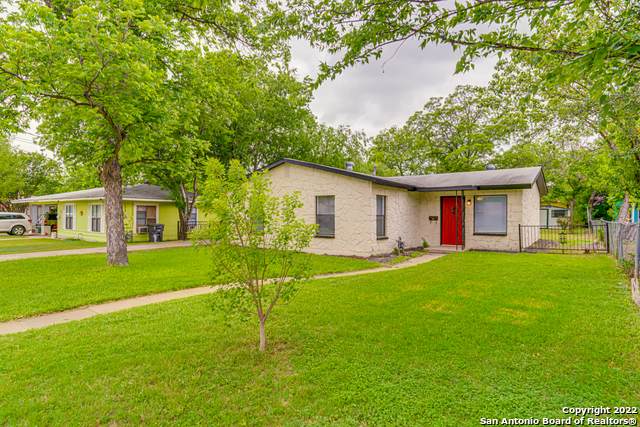 143 Bernice Dr - Photo 1