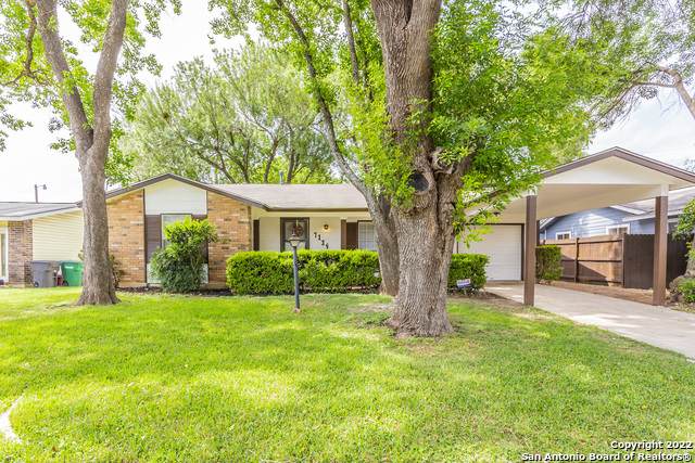 7134 Pineville Rd - Photo 1