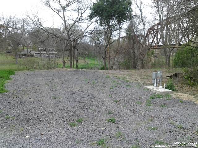 250 Hot Shot Ln - Photo 1