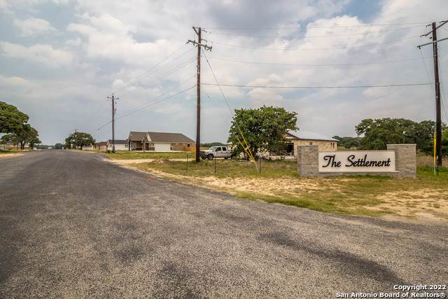 120 Settlement Dr - Photo 1