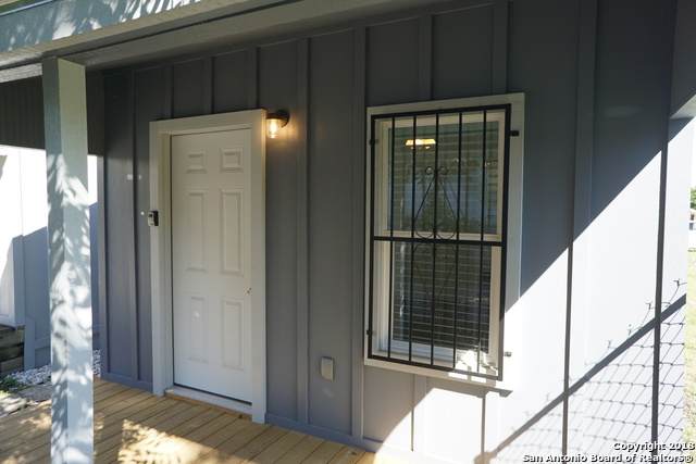 107 Beso Ln - Photo 1