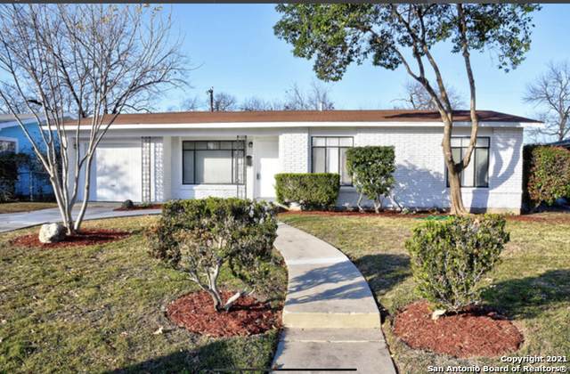 615 Edgebrook Ln - Photo 1