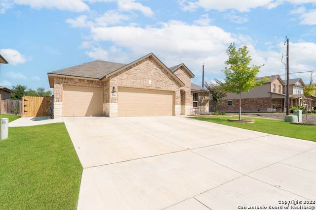 8606 Briscoe Fields - Photo 1