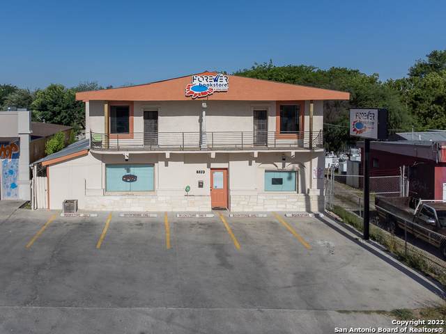 739 General Mcmullen Dr - Photo 1