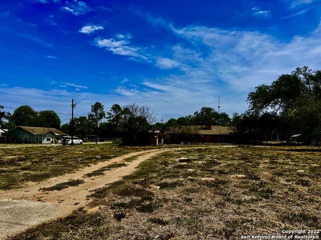 611 Commerce - Photo 1