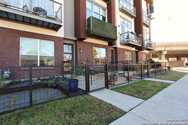 1130 Quincy St - Photo 1