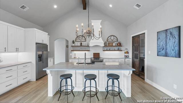 590 Red Rose St - Photo 1