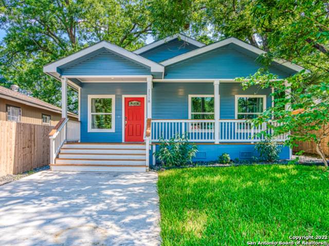 1118 Center St - Photo 1