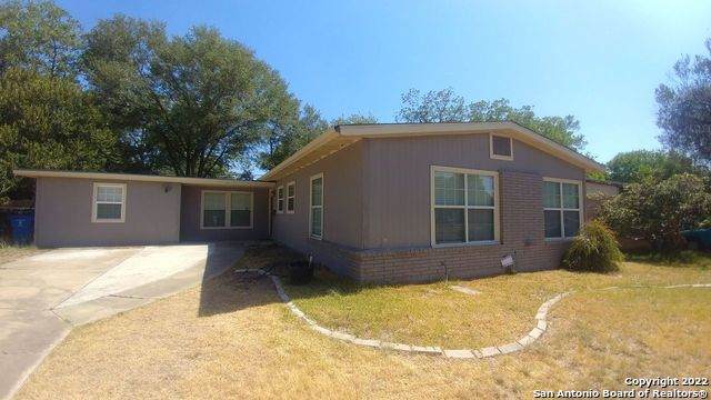 223 Brettonwood Dr - Photo 1