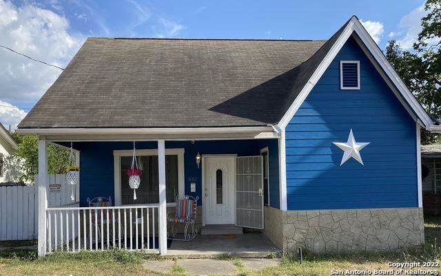822 Iowa St - Photo 1