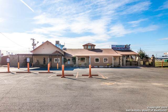 8019 Marbach Rd - Photo 1