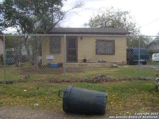 5118 Pettus - Photo 1