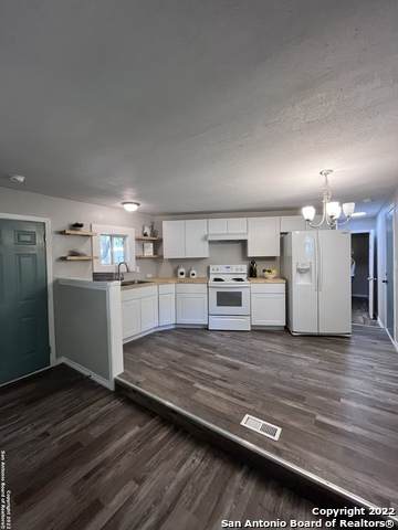 425 Dreamland Dr - Photo 1