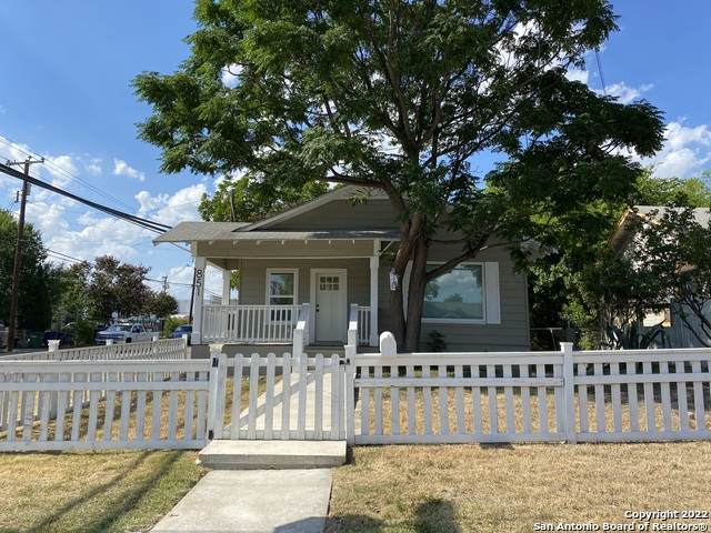 851 Texas Ave - Photo 1