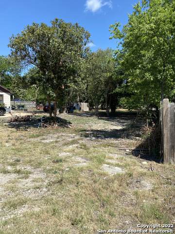 1622 Cross St - Photo 1