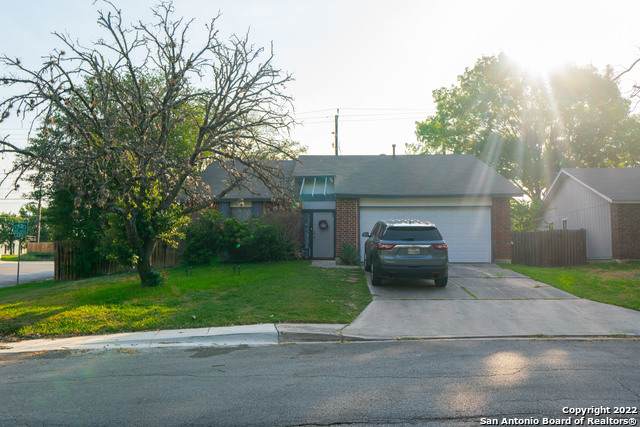 4703 Saddle Ridge - Photo 1