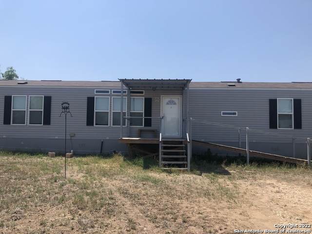 105 Oaklawn St - Photo 1