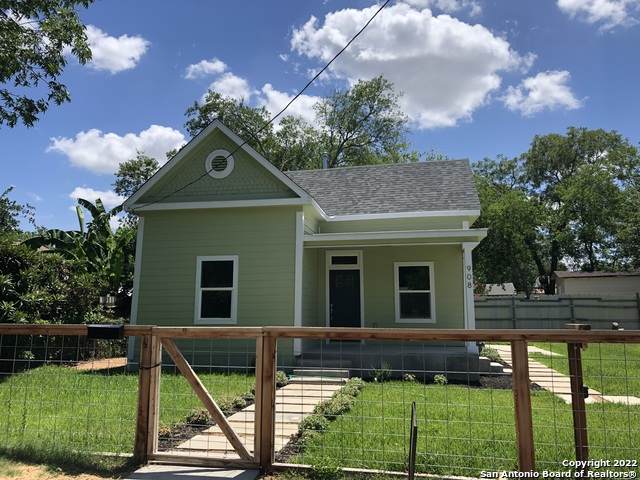 908 Dreiss St - Photo 1