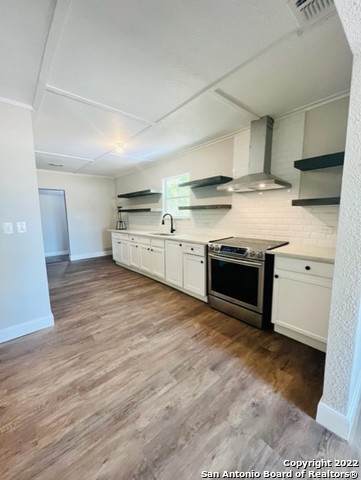 422 Holmgreen - Photo 1