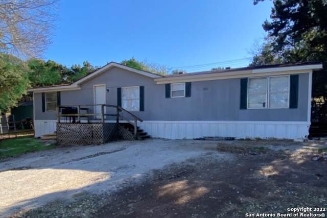 664 Squires Row - Photo 1
