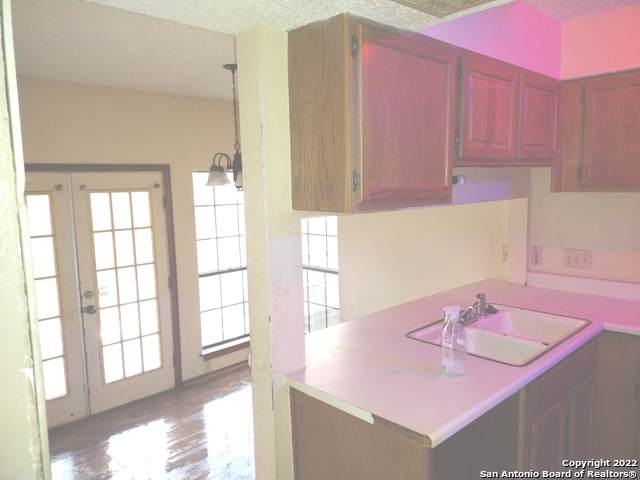 8611 Datapoint Dr - Photo 1
